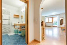 Landhaus Fux - Badezimmer Ferienwohnung